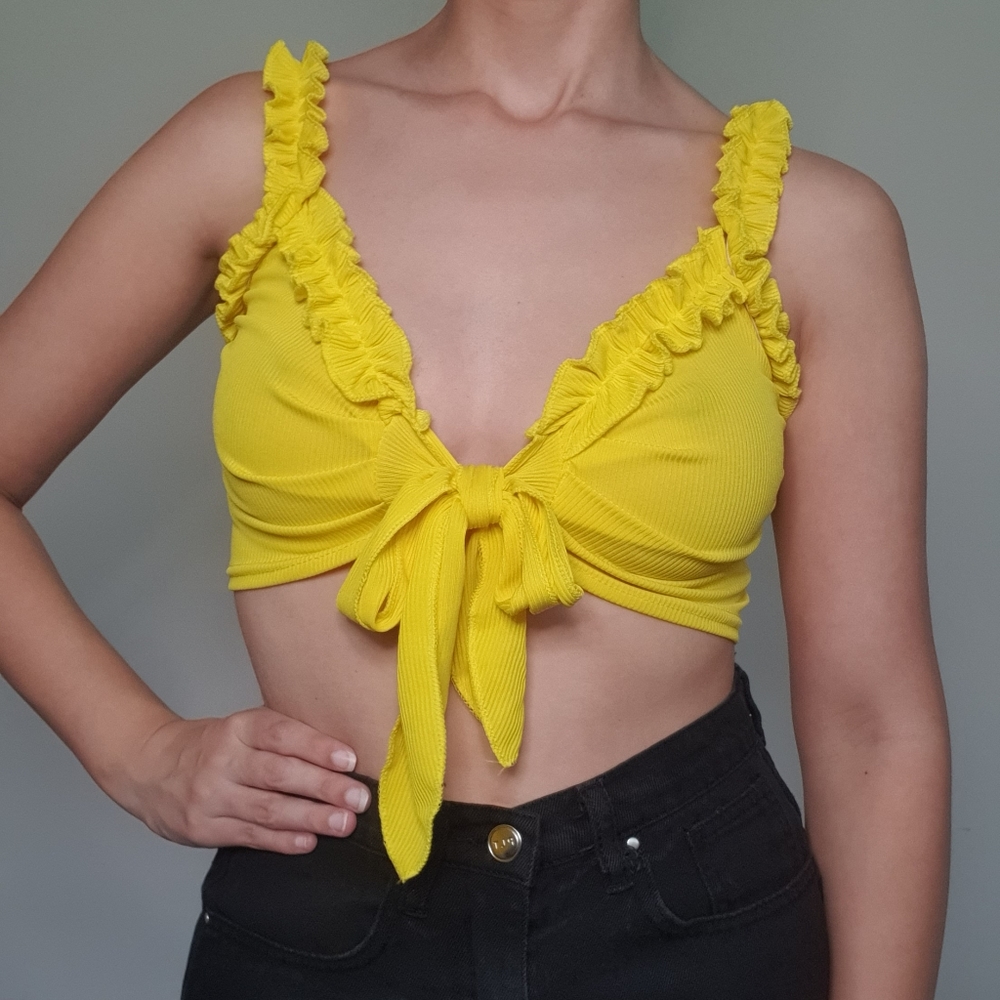 PrettyLittleThing crop top
